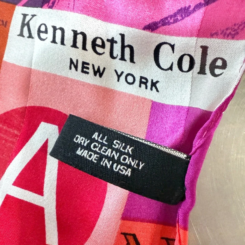 Kenneth Cole New York Big‎ Apple Scarf Pink